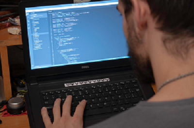 使用linux该如何配置域名？