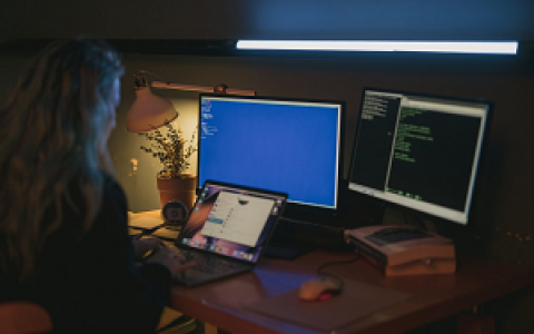 SQLyog连接MySQL若出现2058错误该如何解决
