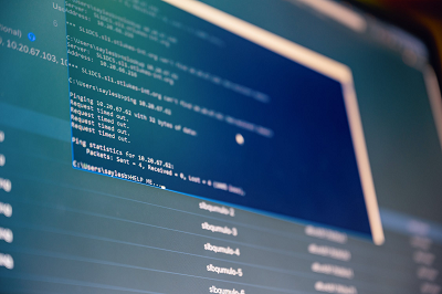 在linux系统下如何进行添加删除查看等用户操作？