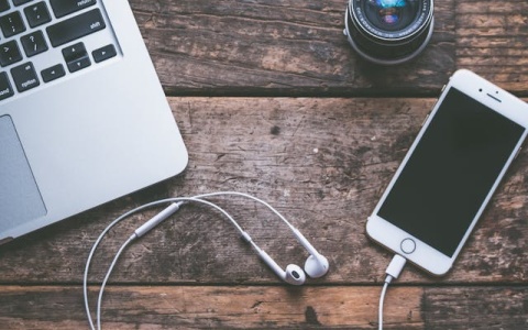 旧域名怎么跳转至新域名