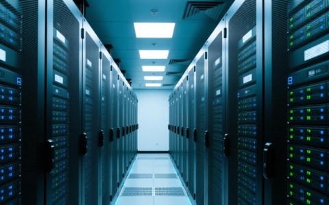 在云南租用服务器怎么选才能兼顾高性价比与稳定可靠？