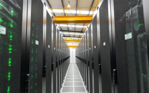 曲靖服务器租用费用多少钱，主要受哪些因素影响？