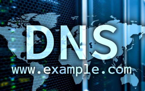 一个域名可以直接解析到另一个域名吗，该如何设置？