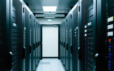 apache服务器安装位置在哪？windows和linux系统路径一样吗？