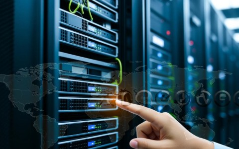 Apache服务器性能优化，具体该从哪些方面入手呢？