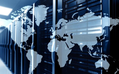 Apache服务器实用大全，新手如何快速上手配置与优化？