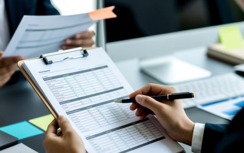 如何确保文档安全？揭秘3招让同事无法随意删改表格内容？