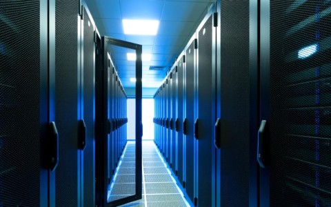 西安服务器一个月性价比如何？值得推荐吗？