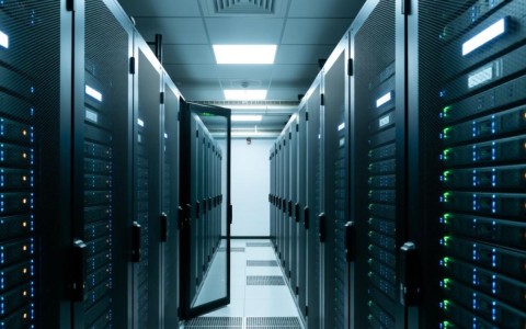 企业服务器 西安为何成为西部IT产业发展的关键节点？揭秘其战略地位与未来潜力！