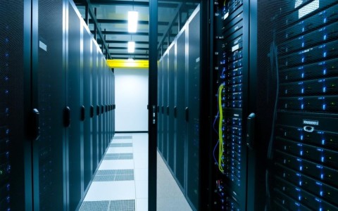 西安机房的服务器，为何如此备受关注？揭秘其独特魅力与优势！