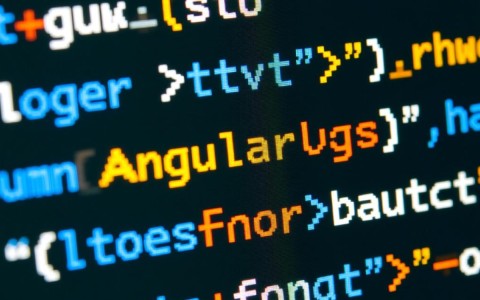 AngularJS如何实现输出内容换行？换行符显示不正常怎么办？