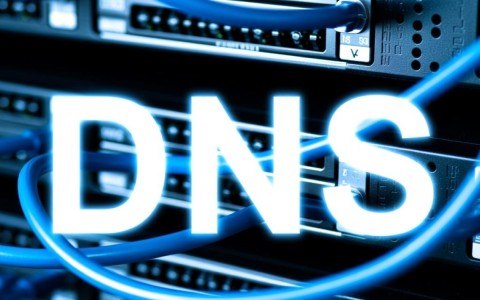 为何服务器DNS地址与解析地址不一致？解析差异背后的原理是什么？