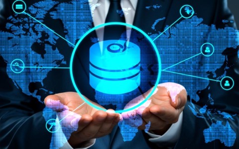 分布式缓存为何成为企业关键基础设施的选择？其优势与挑战何在？