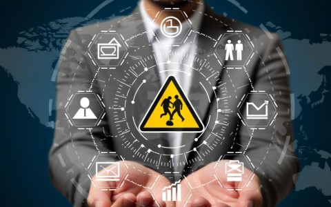 安全的定义是绝对无风险吗？还是可接受的风险管控？