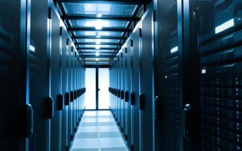 陕西安服务器价格为何波动如此大?性价比高的服务器推荐有哪些?