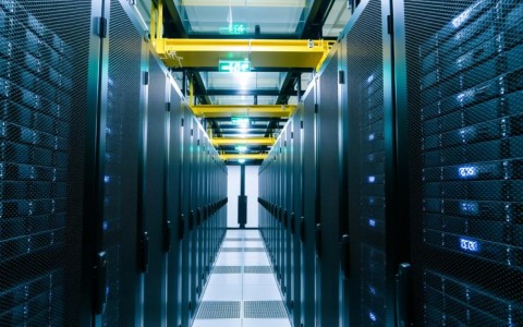 西安市服务器公司，市场竞争激烈，哪家企业能脱颖而出？