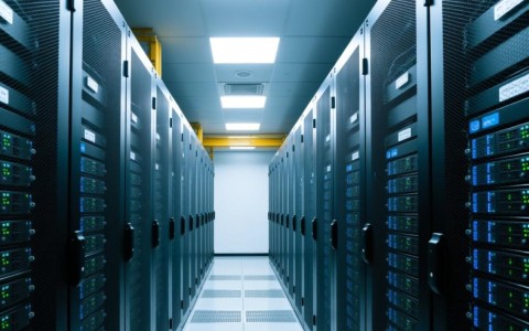 咸阳服务器托管，为何成为企业首选？有何独特优势？