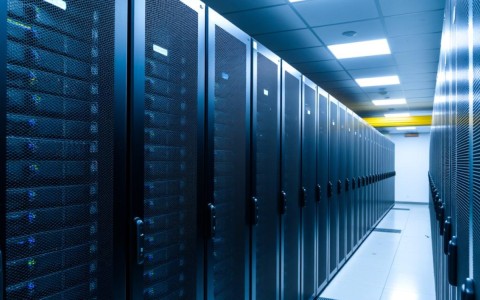 榆林租电脑服务器，性价比高的配置选择有哪些？租用哪家服务商更可靠？