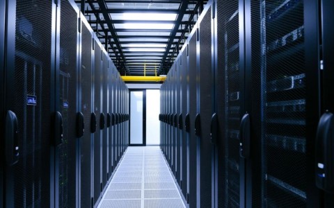 榆林服务器租用价格如何？性价比高的方案推荐？