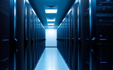 服务器租一年 榆林性价比如何？榆林地区租用服务器的优势是什么？
