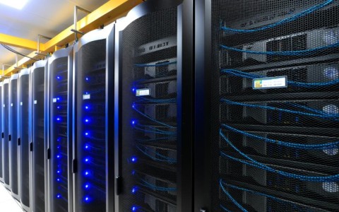 服务器 榆林为何选择榆林作为服务器部署地？背后有何优势与考量？