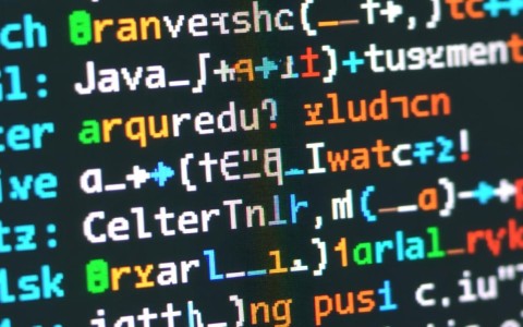 Spring配置声明式事务时，如何确保不同业务层的事务管理一致性和正确性？