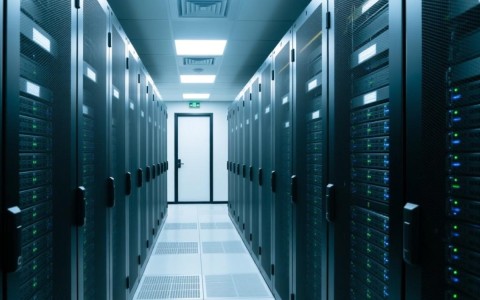 长沙服务器托管，哪种托管服务最适合我的业务需求？性价比如何？