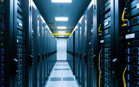 长沙服务器一月使用体验如何？性能与稳定性大揭秘！