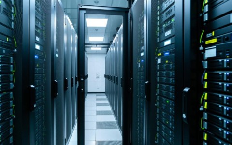 湖南服务器云主机，为何成为企业首选？性价比与稳定性如何权衡？