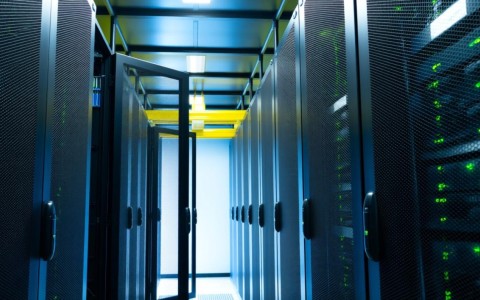 湖南服务器如何应对高峰期流量，保障稳定运行？