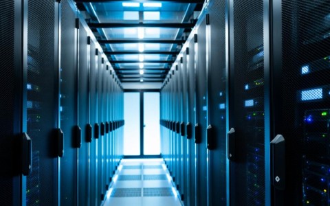 湖南服务器购买，如何选择性价比高的服务器？性价比与性能如何平衡？