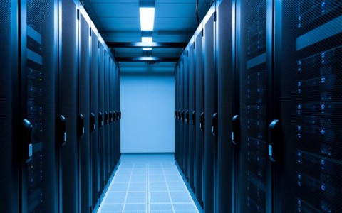 服务器买几年最划算？1年还是3年合同更省钱？