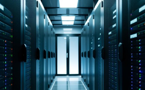 服务器超大内存对网站速度提升有多大实际帮助？