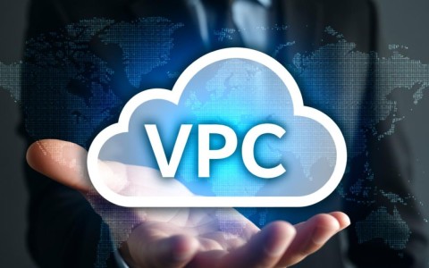 虚拟私有云API中，ListRouteTables查询路由表列表，具体操作步骤是什么？