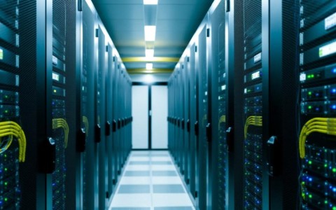 岳阳企业服务器，为何选择这里？有何独特优势？