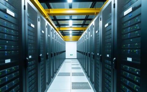 岳阳服务器机房建设，为何如此关键？未来前景如何？