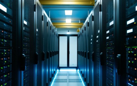 企业如何有效监控服务器流量，保障网络安全？