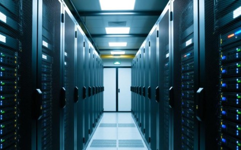 服务器费用会计账务处理该计入哪个科目？