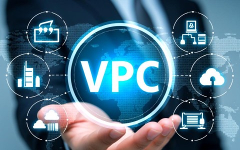 VPC终端节点API中，如何查询ListServiceConnections连接列表的具体使用方法？