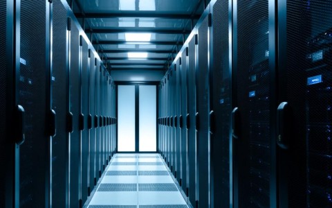 服务器购买电话怎么选？找哪家咨询更靠谱？