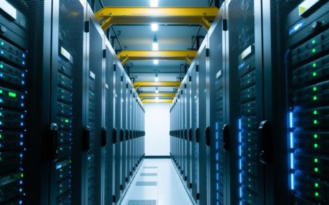 昆明服务器价格为何如此差异大?性价比最高的配置是哪款?