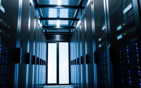 昆明服务器一月，为何如此受热捧？揭秘一月服务器市场之谜！