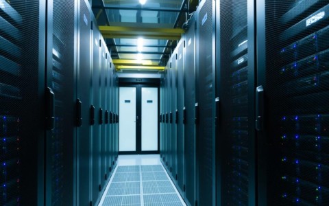 昆明服务器价格如何？性价比高吗？值得购买吗？