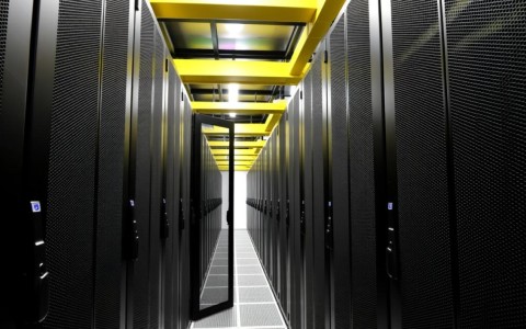 云南服务器为何仅一个月就备受关注？背后原因揭秘！