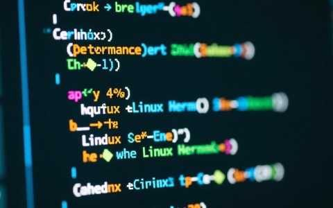 Linux配置内核时，应该遵循哪些步骤和最佳实践来确保系统稳定高效运行？