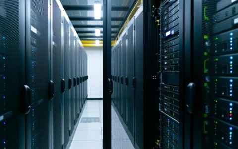 云南租服务器价格为何波动较大？揭秘性价比与性能的平衡之道！