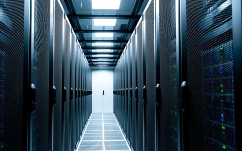 云南服务器串口功能如何实现？兼容性如何？稳定性如何？