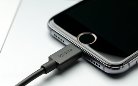 安全删除苹果手机数据连接后，如何彻底清除残留信息？