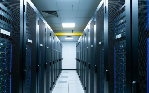 普洱服务器机房，其建设标准与行业领先水平相比如何？