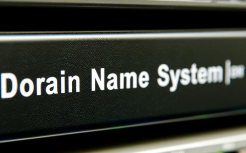 域名主机名究竟是什么？揭秘互联网世界的基石！